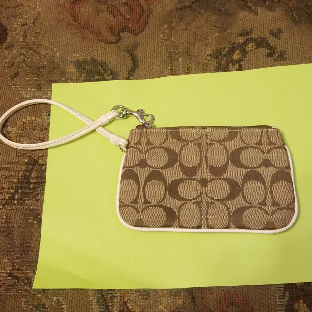 Coach change purse women's bag